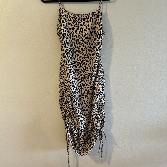 Sugarlips Dresses & Skirts - Sugarlips Black and Cream Spaghetti Strap Bodycon Mini Dress